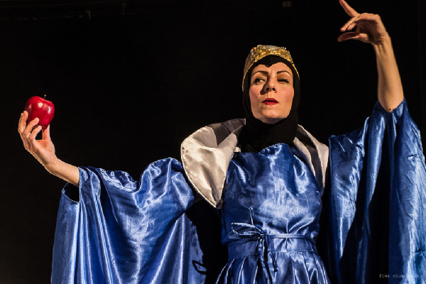 Capitani Coraggiosi. Cada Die Teatro "BIANCANEVE la vera storia"
