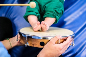 Dialoghi sonori tra mamma, papà e neonato